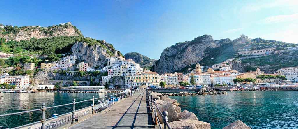 Verão na Europa costa Amalfitana