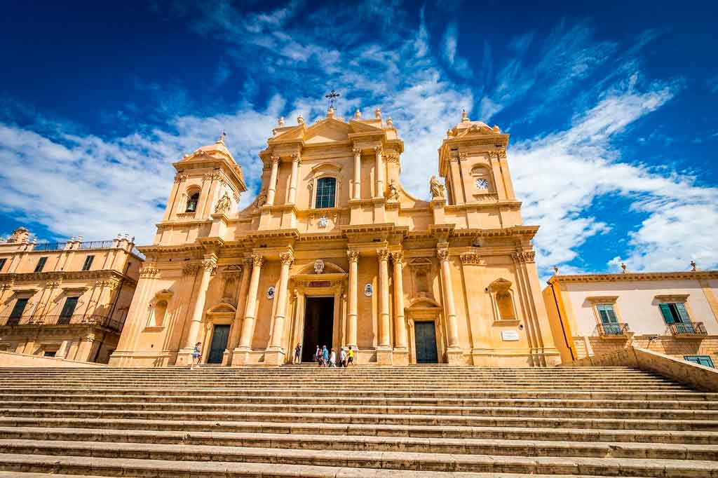 Sicilia / Dicas, Notícias, Tours e Experiências / Tour na Itália