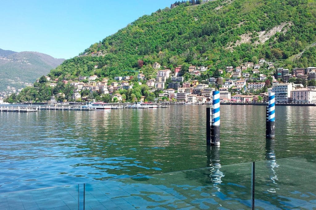 Qual a melhor cidade para se hospedar no Lago di Como?